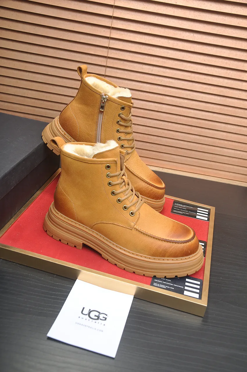 Men's shoes 💰680💶【UGG】(full genuine wool lining) Please pay attention to the quality of the original order and compare the thickness of the wool 🏮🏮Hot style Martin boots from Australia's warm luxury brand men's shoes, official website synchronization, Beckham men's style..., made of imported top-layer waxed cowhide, waxed toe box, Australian real wool velvet lining Carefully sewn...Imported rubber Martin boots outsole (comfortable, soft and wear-resistant). I really like the quality...Exquisite workmanship, you can't put it down once you see it. Code number 39-44